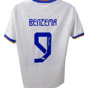 Karim Benzema Signed Real Madrid Jersey (Beckett)